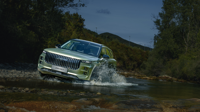 Klasični SUV preoblikovan za budućnost